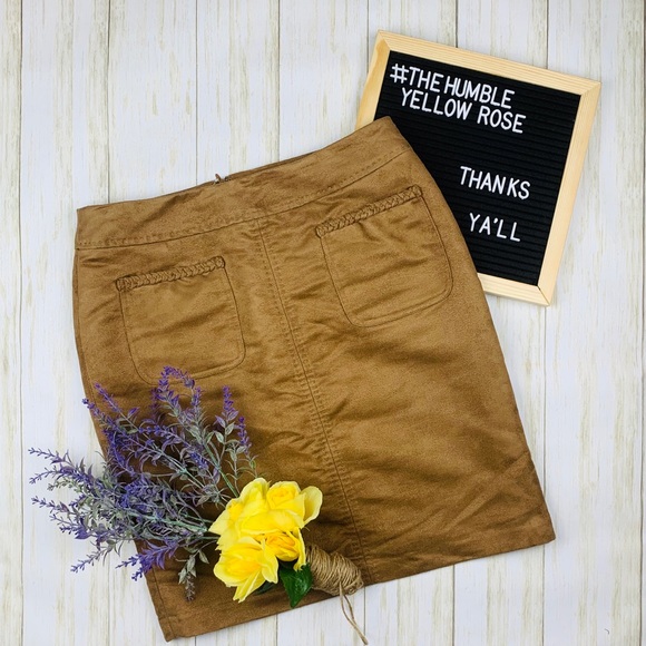 Cato Tan Faux Suede A-Line Skirt with Pockets Size 4 - Picture 1 of 3